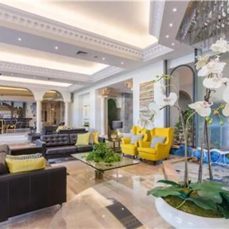 Exciting 1 Bedroom 3*